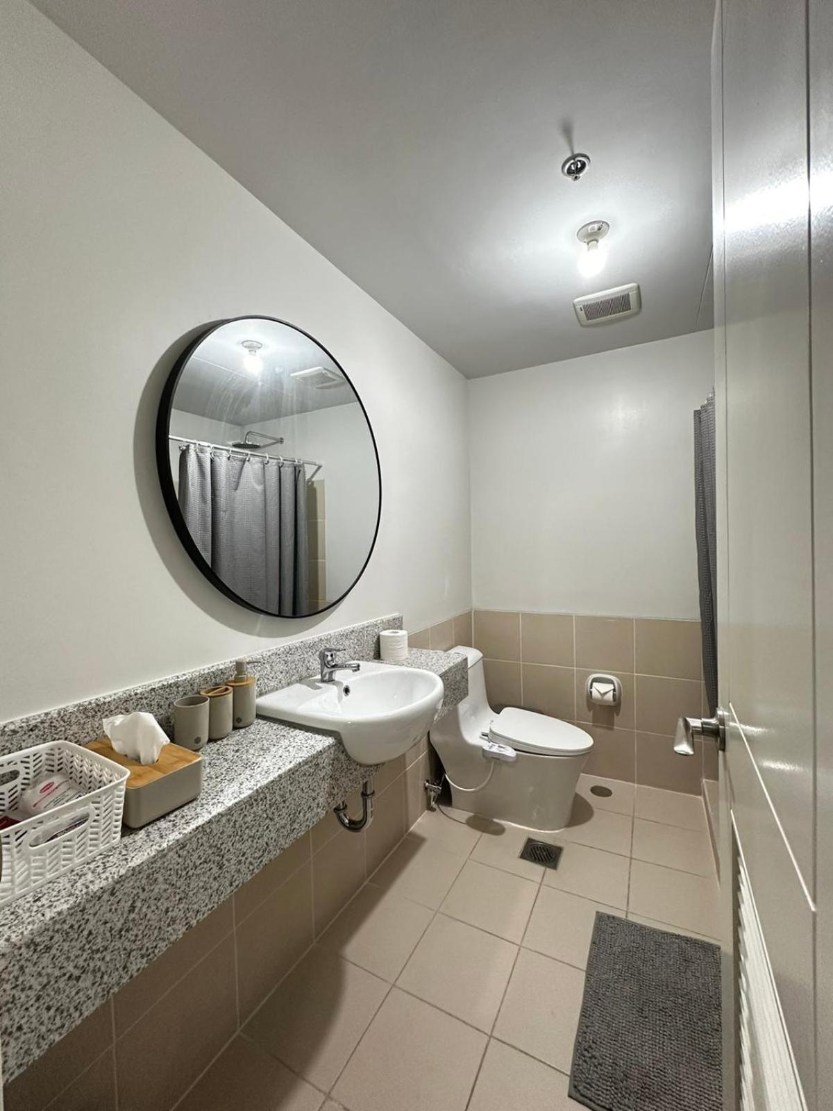 2 Bedroom Condo Unit Near Sm Bf & Naia At The Atherton By Dmci With 2 Balcony Paranaque City Luaran gambar