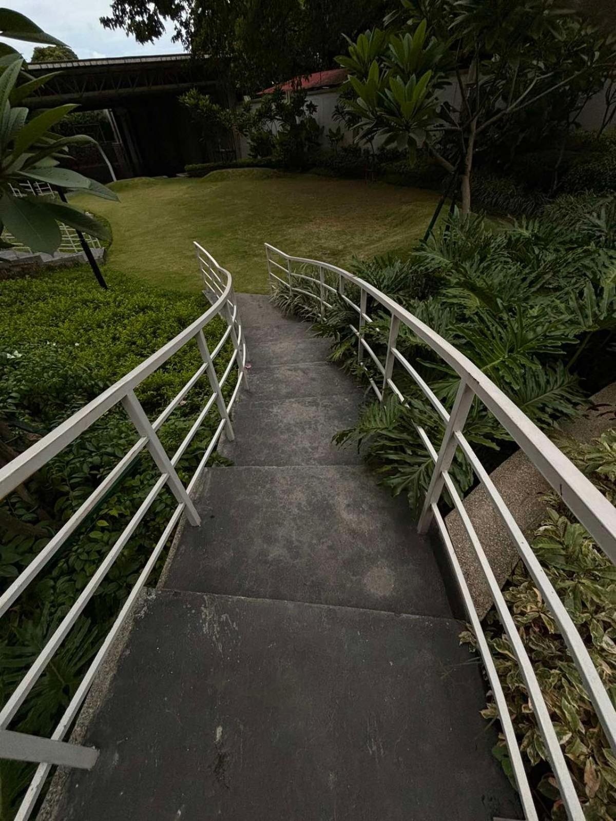 2 Bedroom Condo Unit Near Sm Bf & Naia At The Atherton By Dmci With 2 Balcony Paranaque City Luaran gambar