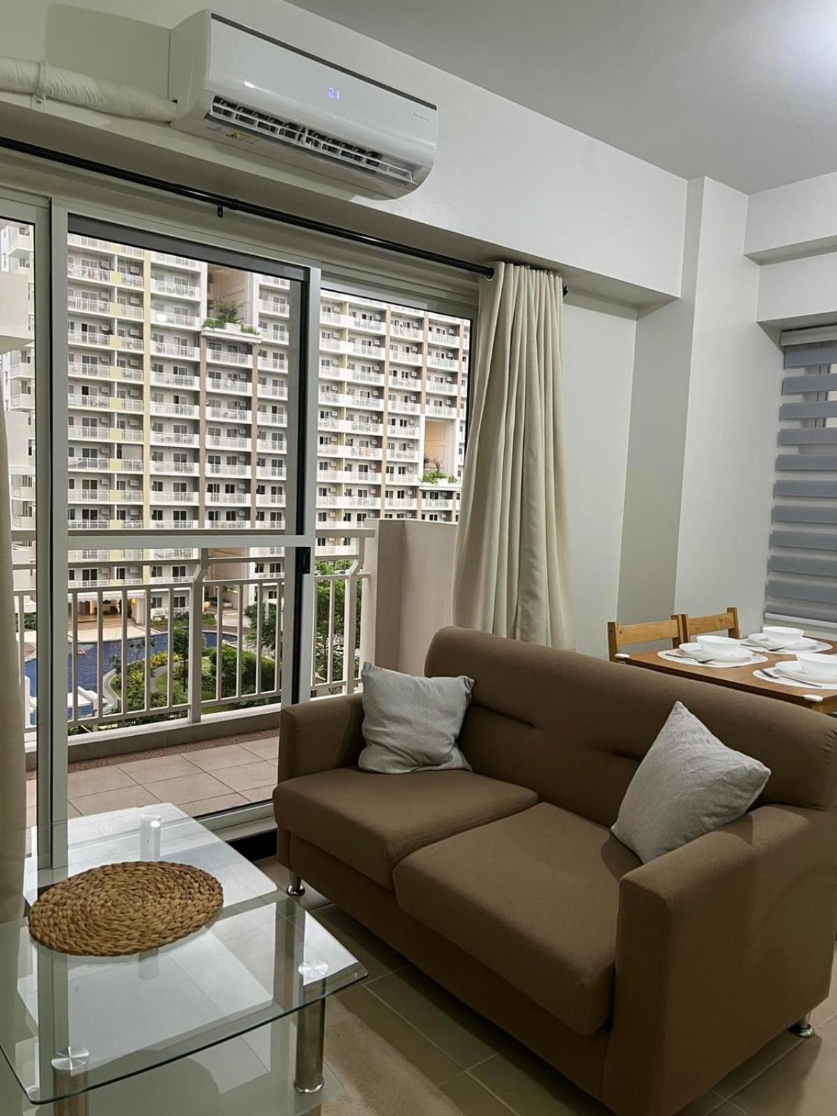 2 Bedroom Condo Unit Near Sm Bf & Naia At The Atherton By Dmci With 2 Balcony Paranaque City Luaran gambar