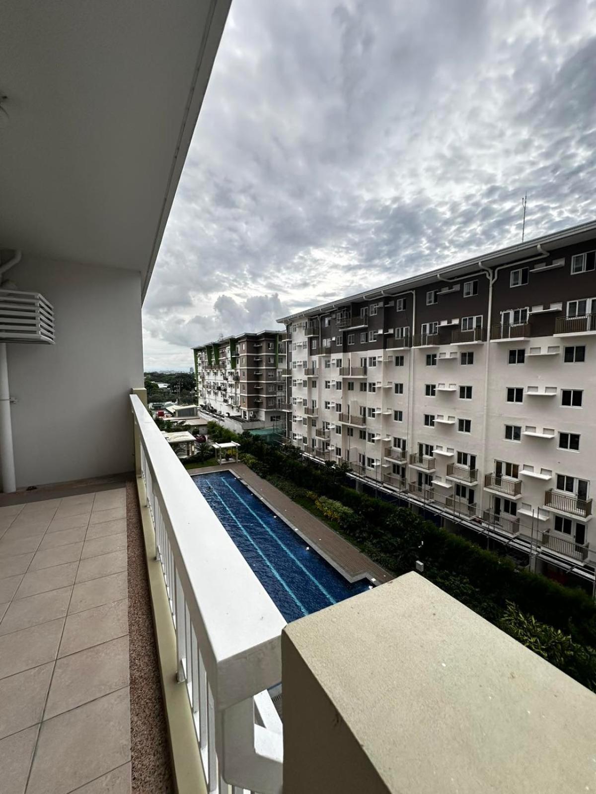 2 Bedroom Condo Unit Near Sm Bf & Naia At The Atherton By Dmci With 2 Balcony Paranaque City Luaran gambar