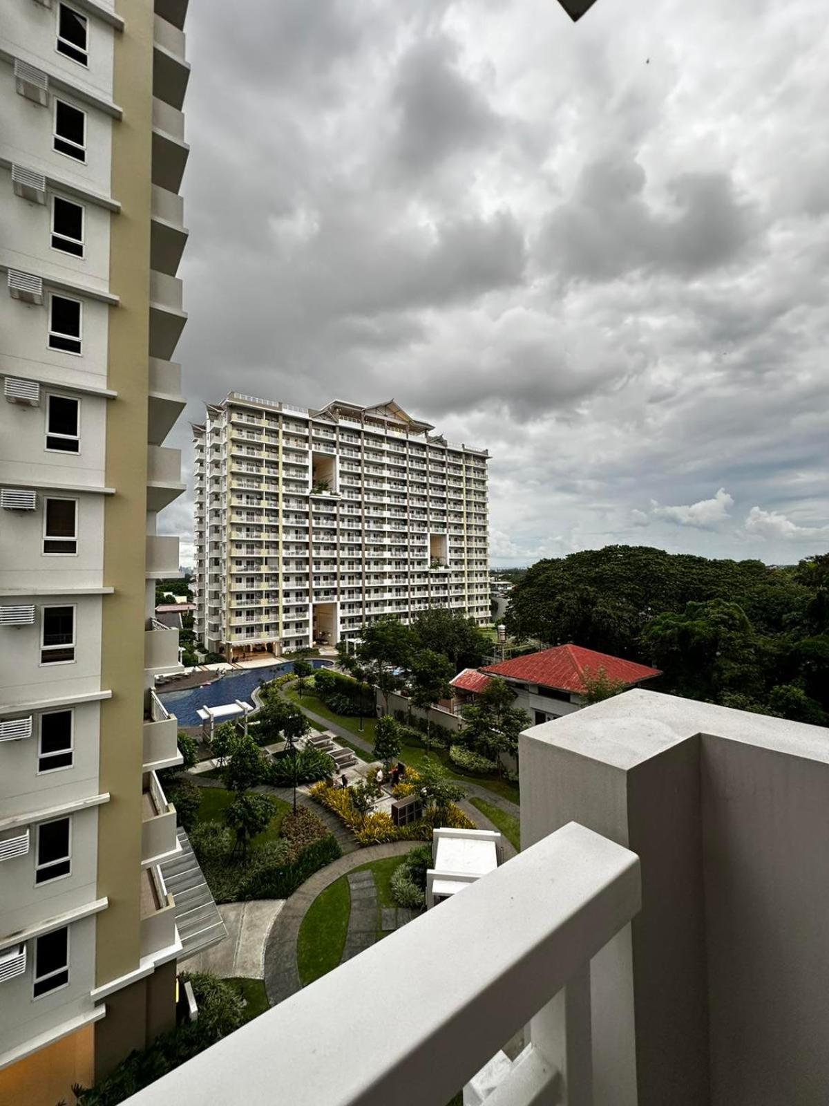2 Bedroom Condo Unit Near Sm Bf & Naia At The Atherton By Dmci With 2 Balcony Paranaque City Luaran gambar