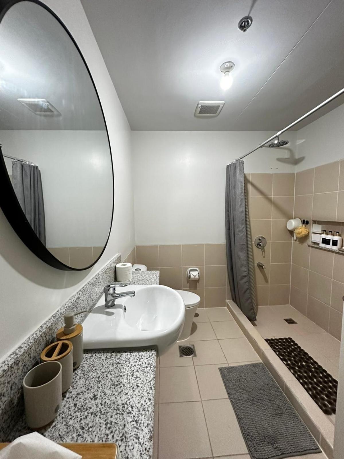 2 Bedroom Condo Unit Near Sm Bf & Naia At The Atherton By Dmci With 2 Balcony Paranaque City Luaran gambar