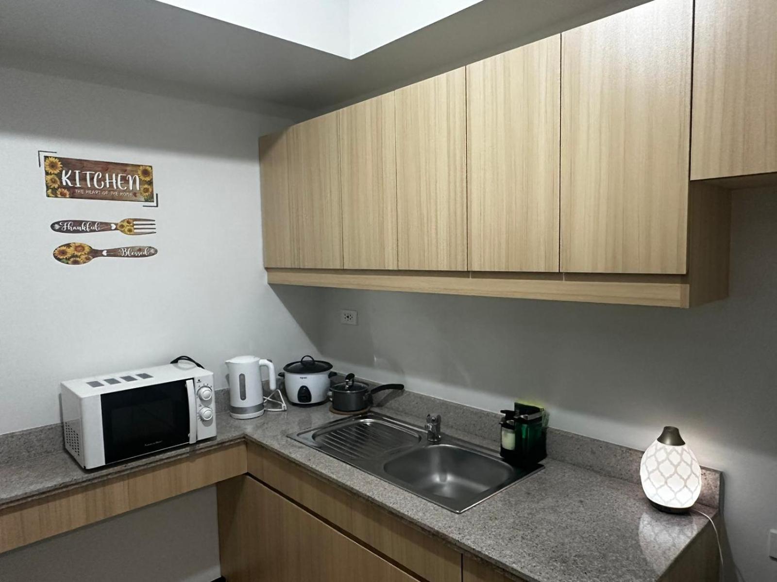 2 Bedroom Condo Unit Near Sm Bf & Naia At The Atherton By Dmci With 2 Balcony Paranaque City Luaran gambar